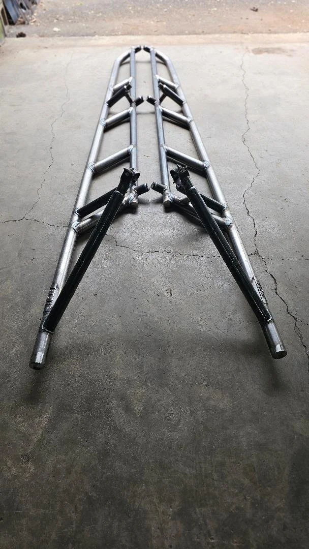 Mav R4 kicker Standard 1.jpg