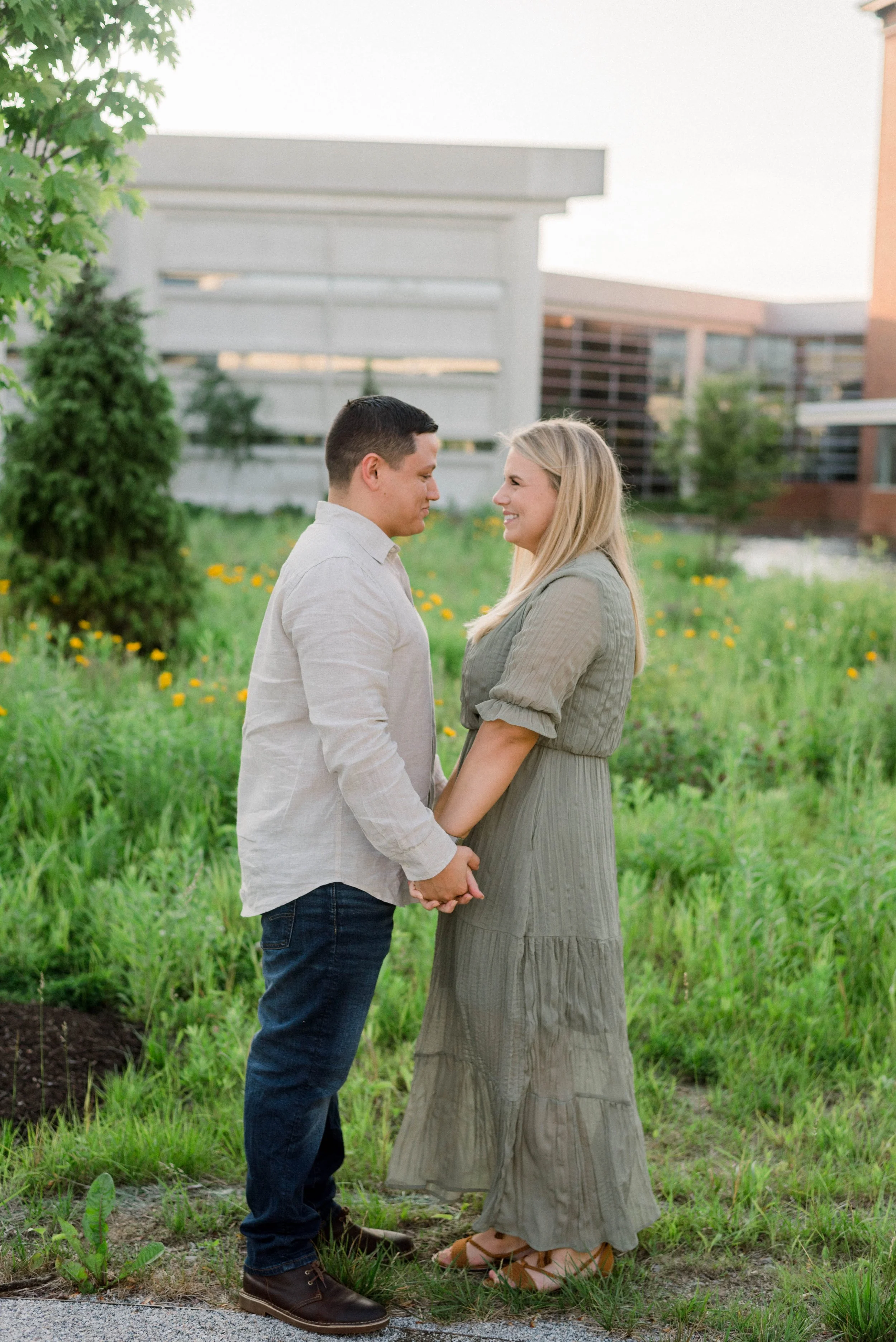 Golden Hour Summer Engagement Shoot in Downtown Columbus, Indiana