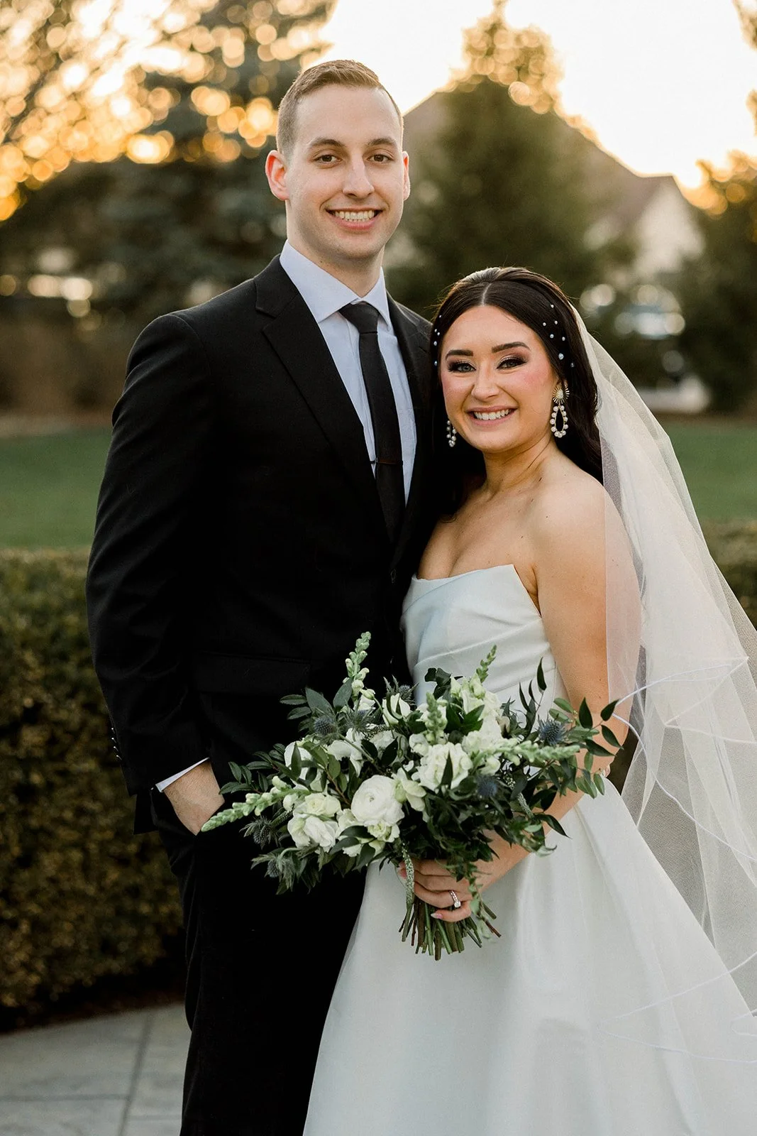Sunny, Modern Spring Wedding at the Ritz Charles
