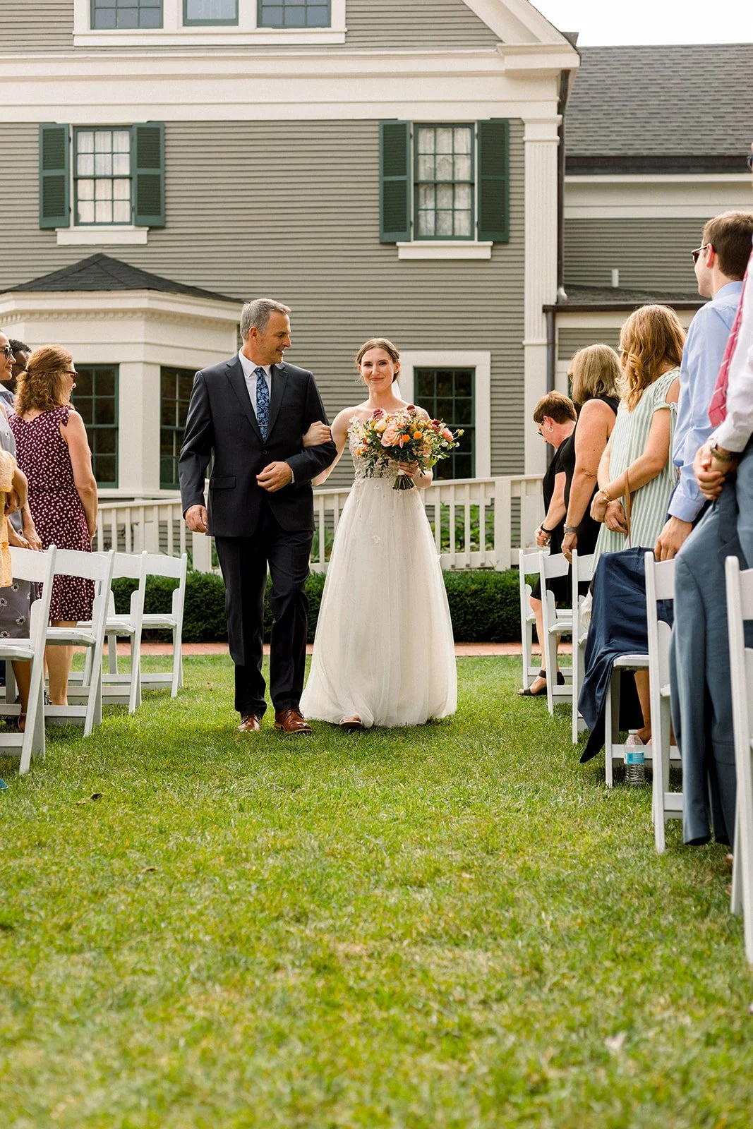 5 Must-Have Wedding Photo and Video Shots for Your New England Wedding