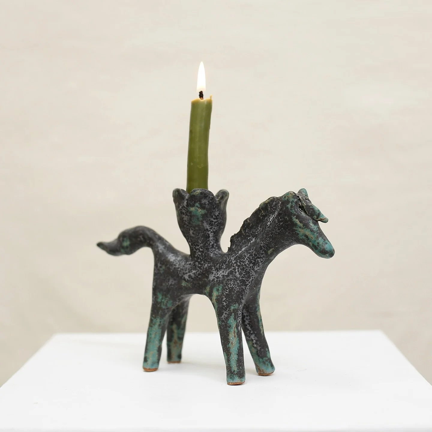 Pony candelabra in action 🕯️

#horsesculpture #ceramic #sculpture #horsecrazy #homedeco