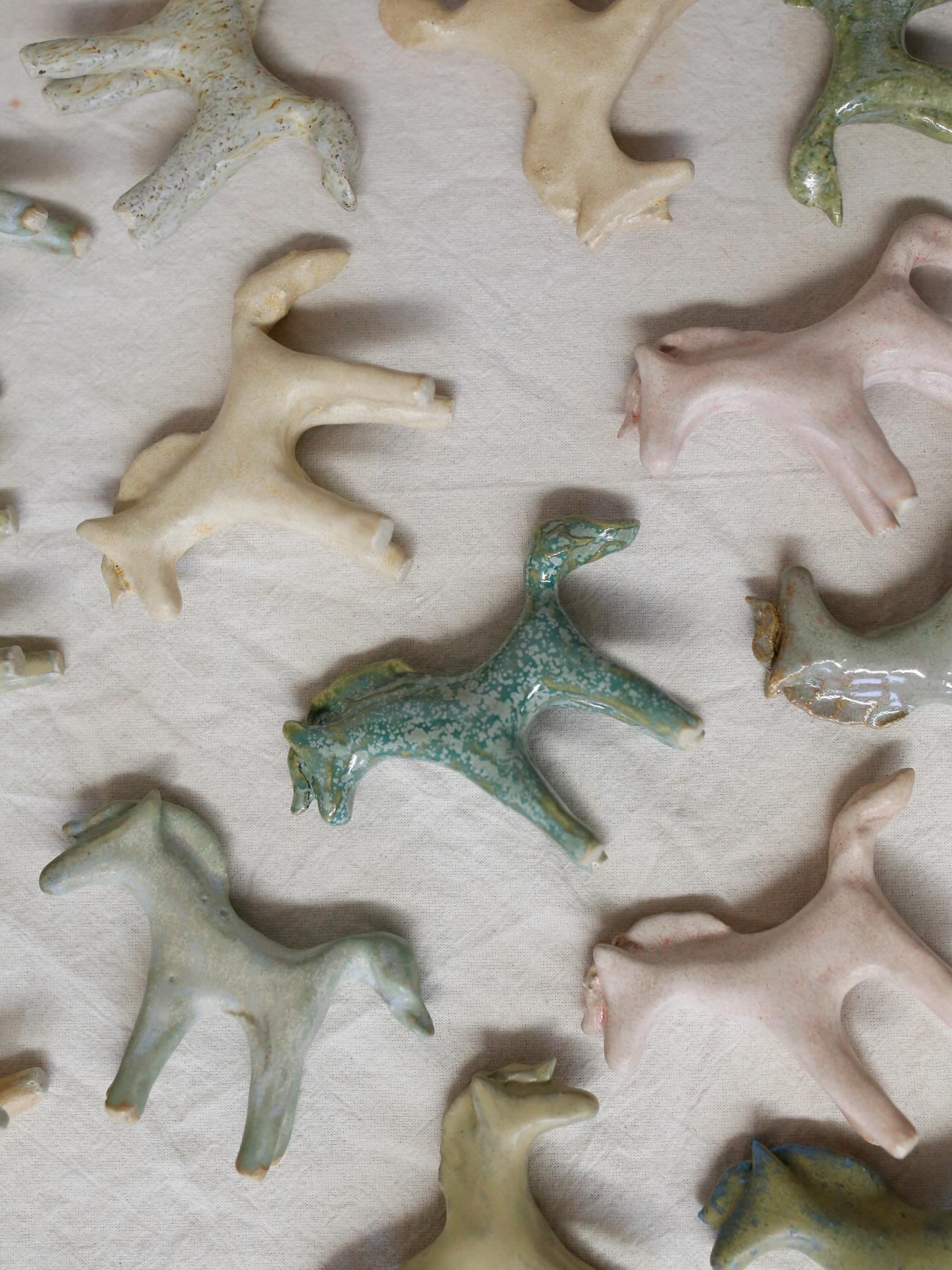 Obsessed with the glazes on all these little ponies 🐴💛 
I&rsquo;ll have some available at the McIver St Market next Sunday! 

#ceramicsculpture #horsesculpture #melbournemaker