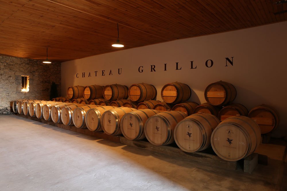 chateau-grillon-barriques-de-vins.jpg