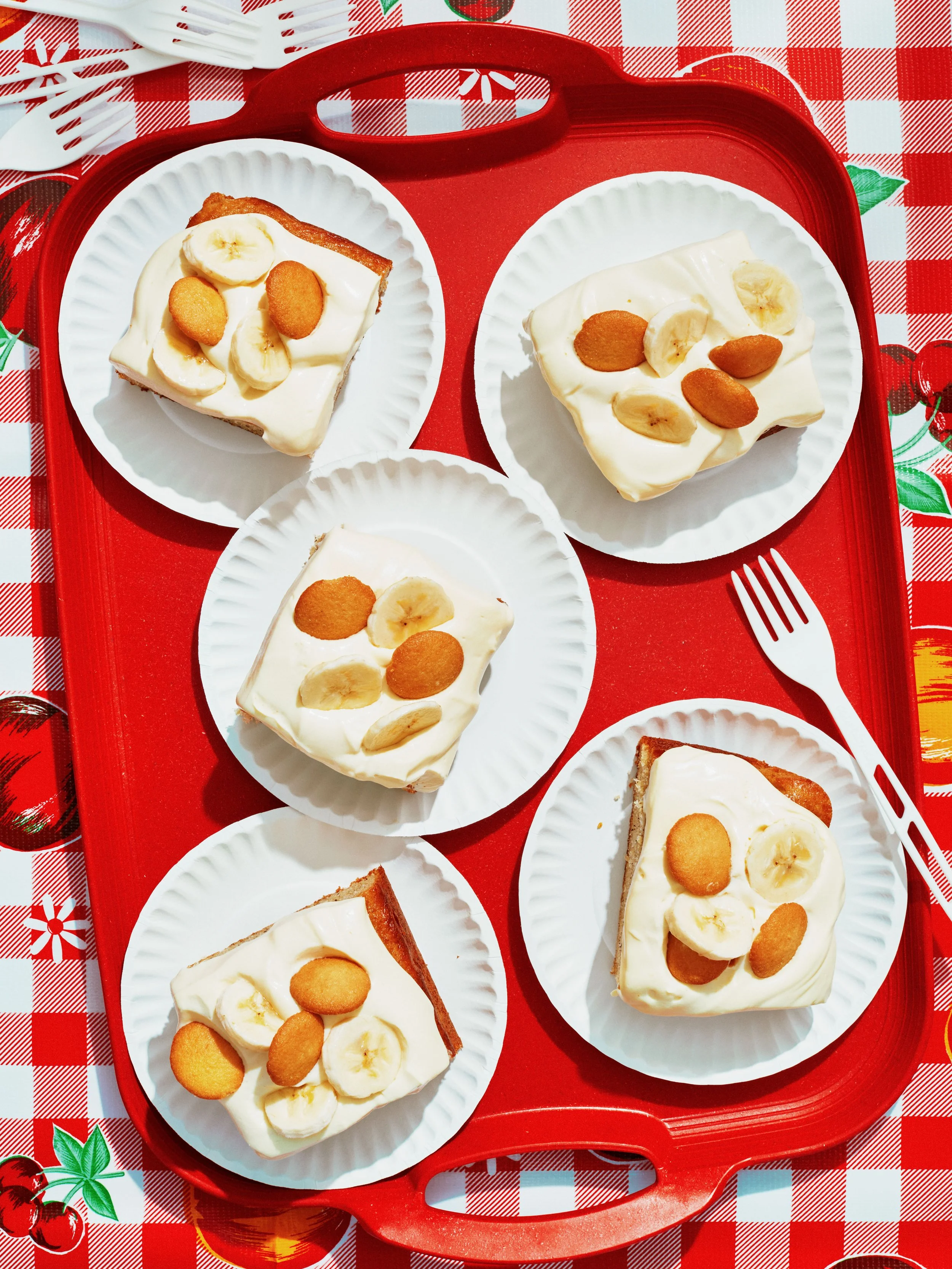 banana-pudding-cake_INSET_V1_061026_5749_VOG_final.jpg