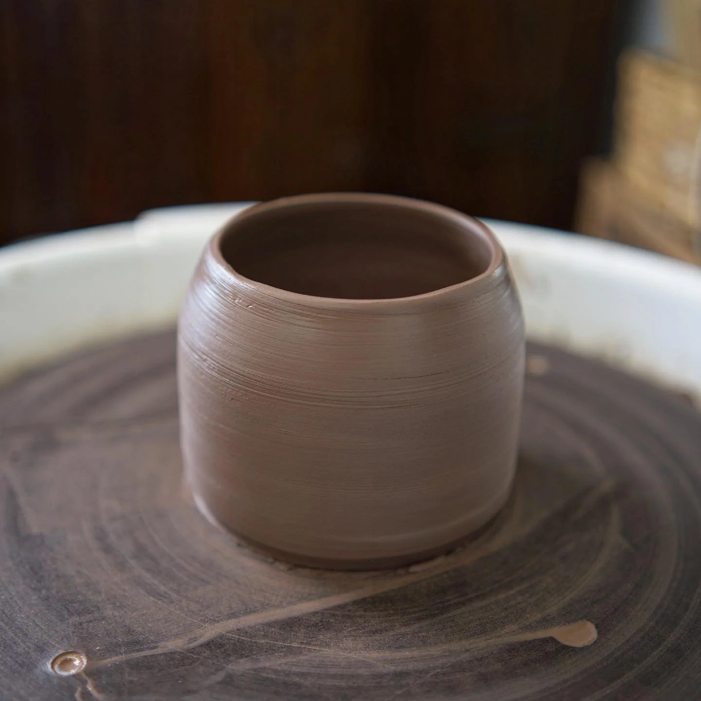 Hands always covered in mud, on the wheel or in the garden 🌱🏺

#pottery #art #ceramics #ceramicartist #potterywheel