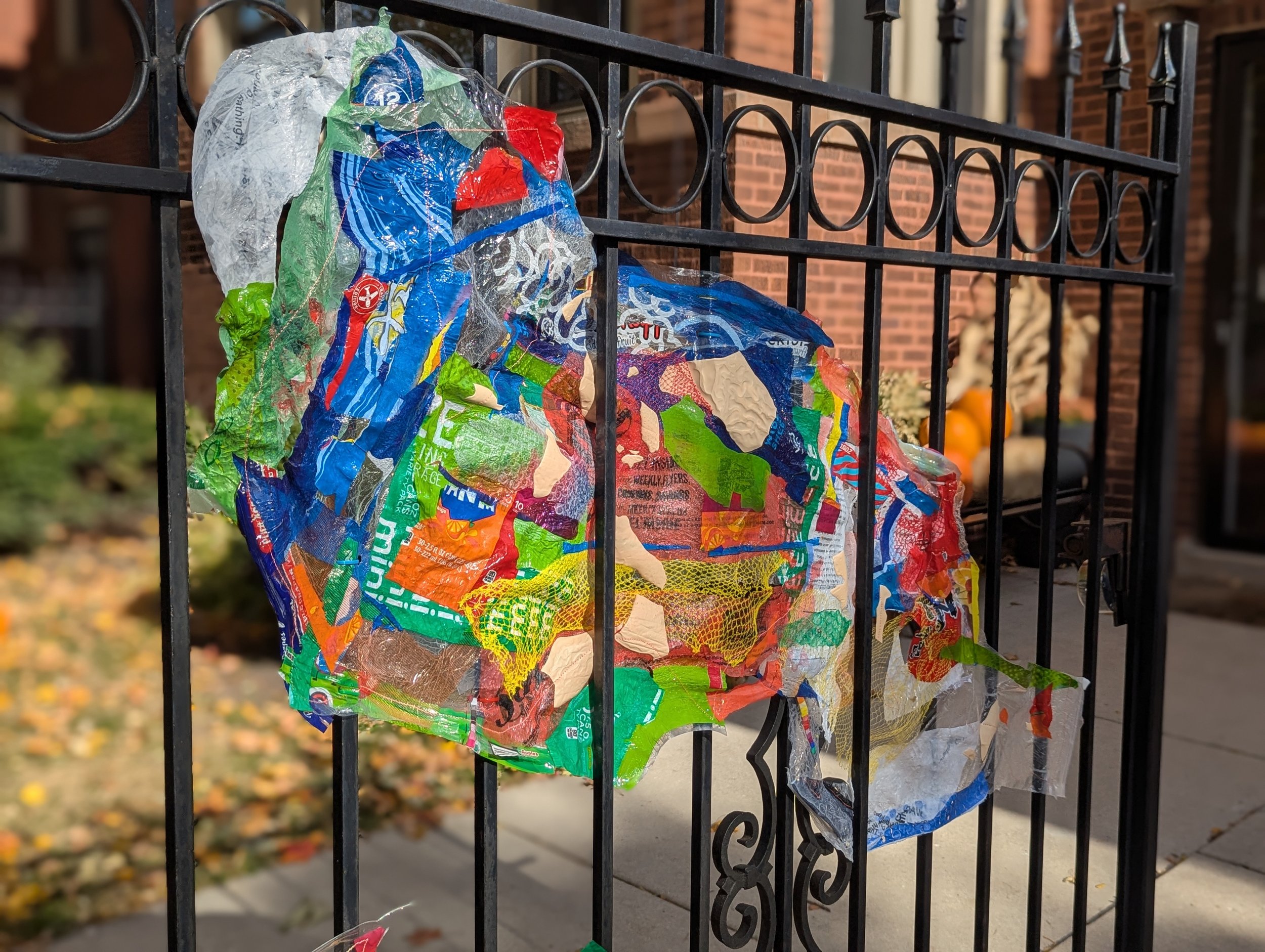 See Through / variable dimensions / flexible plastic packaging, heat, thread, string, fence / 2025