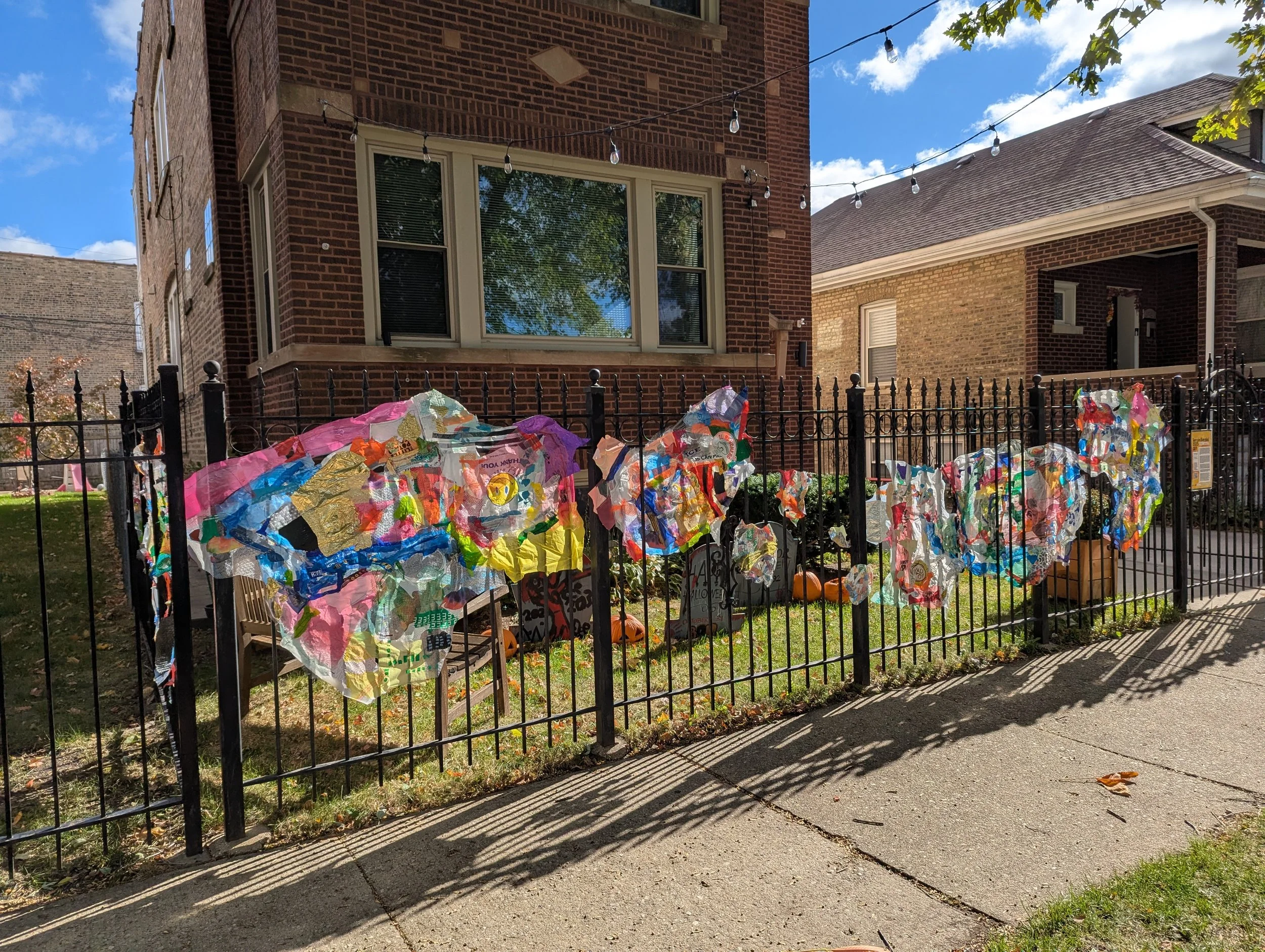 See Through / variable dimensions / flexible plastic packaging, heat, thread, string, fence / 2025