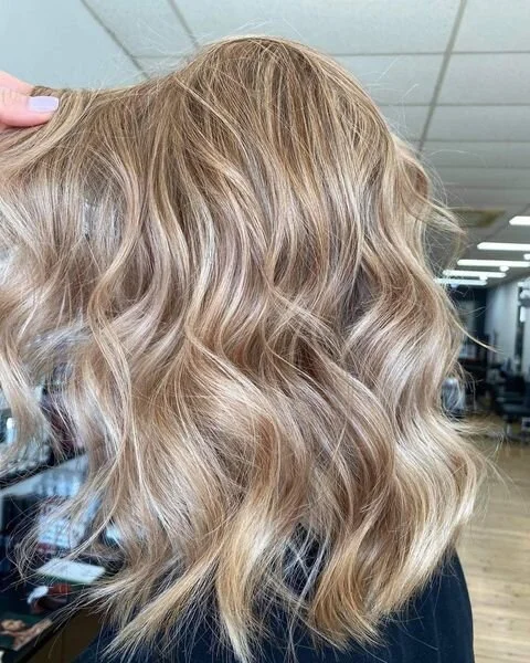 Blonde-Specialist-Wella professionals-Blonde hairdresser- creamy blonde-platinum- The Wright Salon Panania