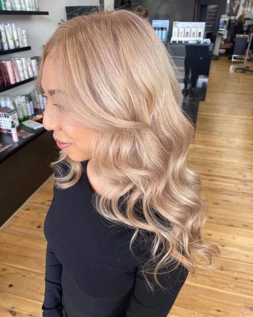 Blonde-Specialist-Wella professionals-Blonde hairdresser-creamy blonde-rose blonde- The Wright Salon Panania