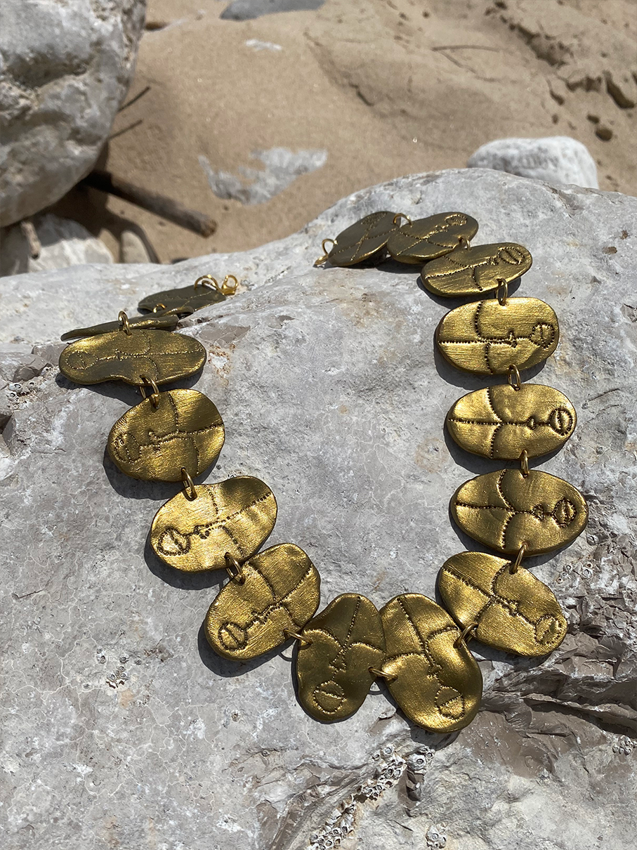 DÉESSES NECKLACE.png