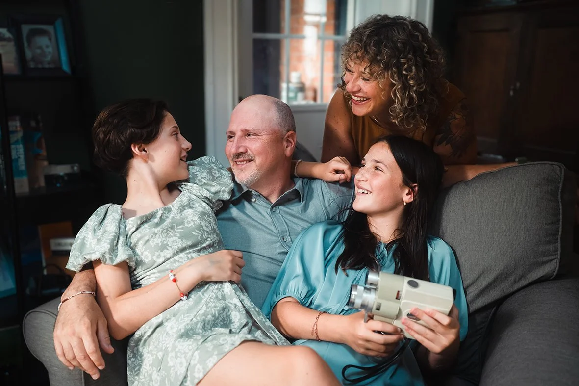 Shannon Lu Shan photography family session family at the couch s.jpg