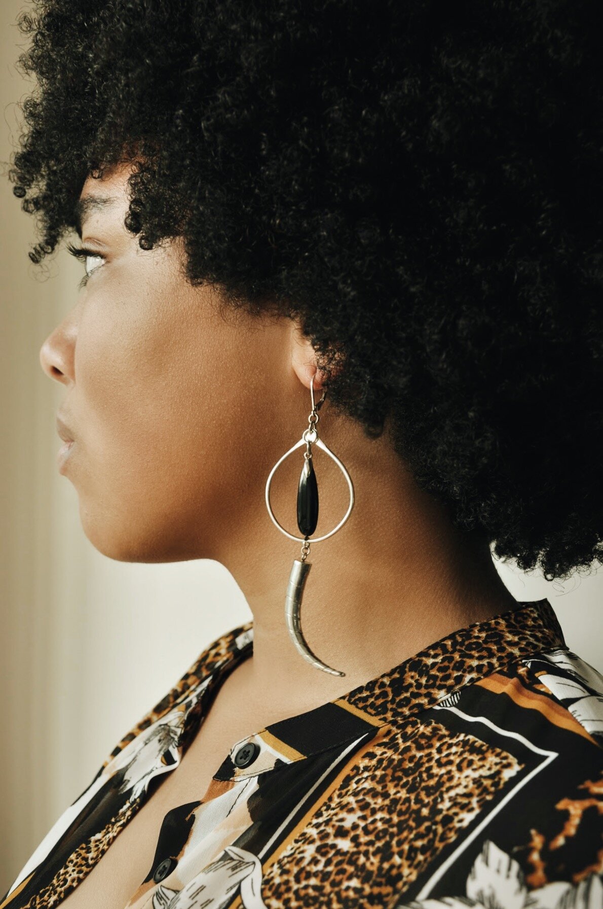 PROJEKT #53 - DRITTE Collection - $325 --- is a set of sterling silver and black onyx earrings. This simpler design fits with a more minimal & eclectic style. Black onyx is said to relieve negative emotions (like anxiety and fear) and is also believe