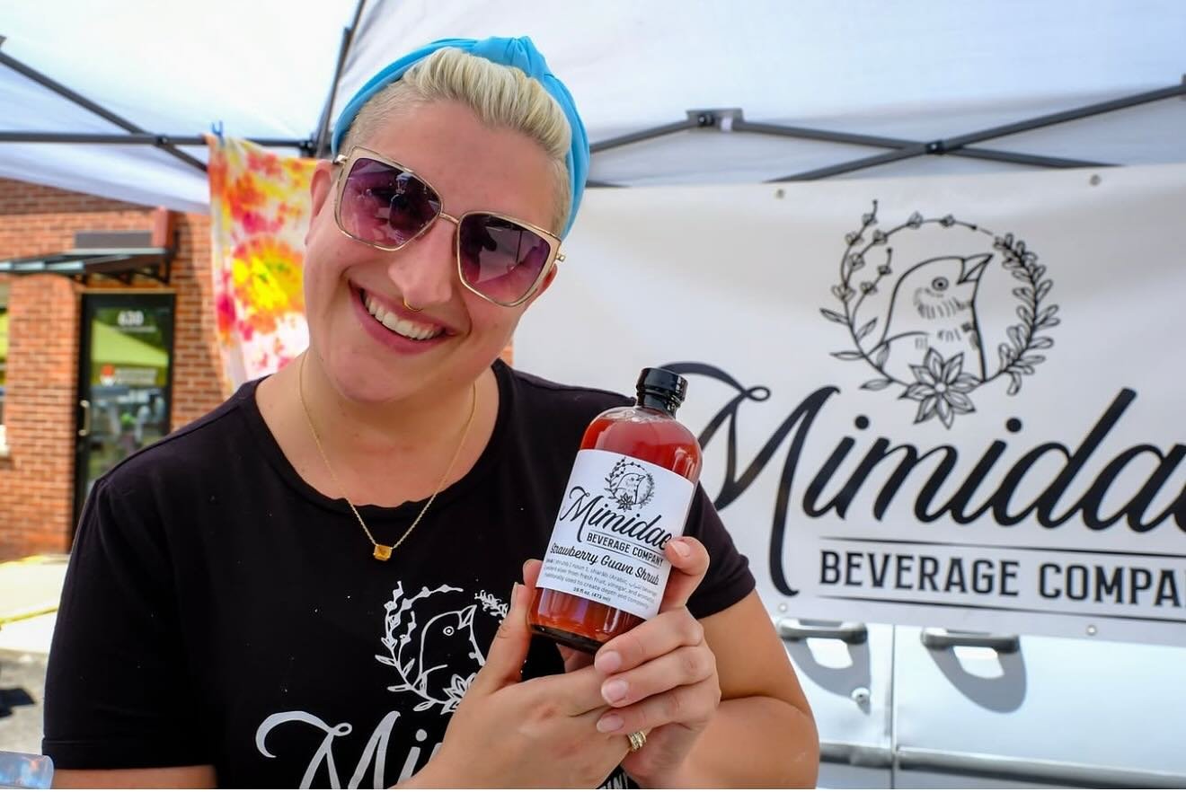 Summer markets are in full swing! 🌞🍓🍋
We&rsquo;re popping up at your favorite farmers markets all season long &mdash; serving up fresh, handcrafted shrubs and syrups for all you cocktail and mocktail needs! 
⁣
Catch us under the sun, support local
