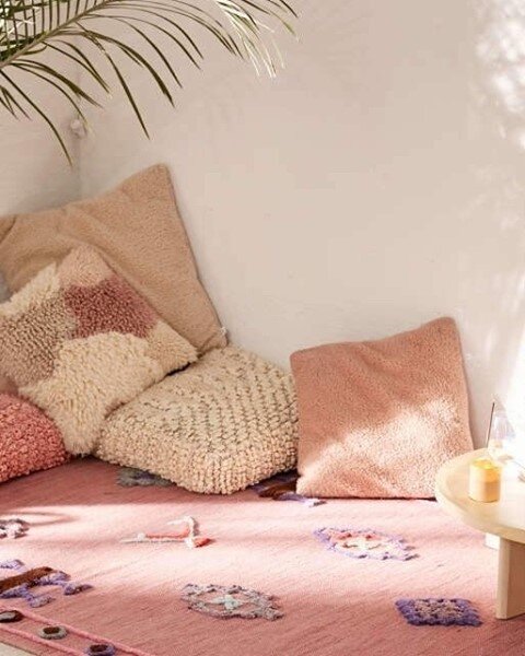 ✨Create Sacred Soul Space.✨

Create space in your home and in your life for meditation, reflection, journaling, and stillness.

It can be as simple as a cushion and a few pillows in a corner or a comfy chair near a window.

This is the place where yo