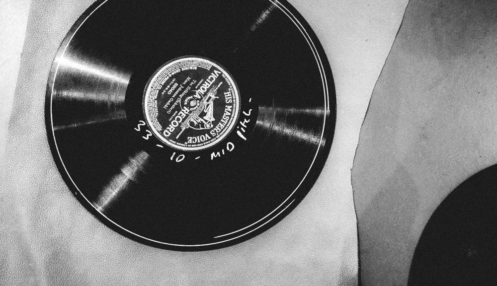 Invisible Hands (Talk) - Dinahbird