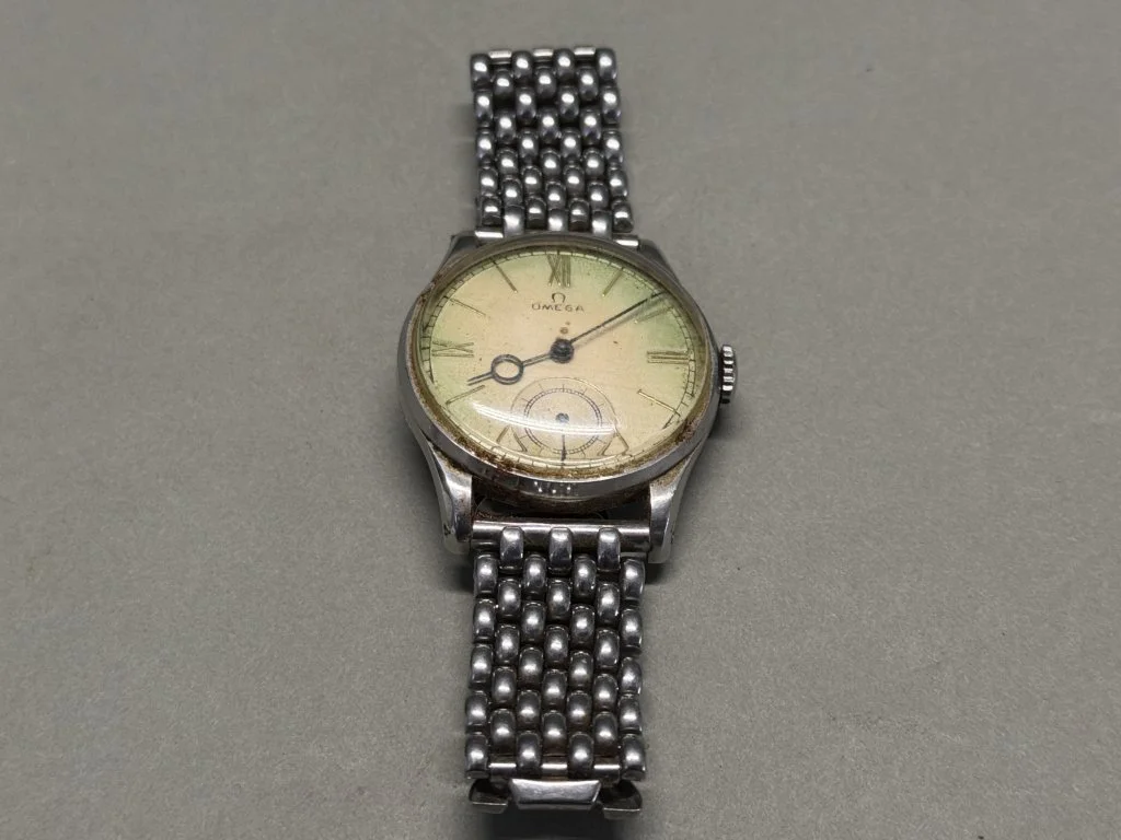 062_Lot_78_Vintage_Omega_manual-wind_wristwatch.jpg