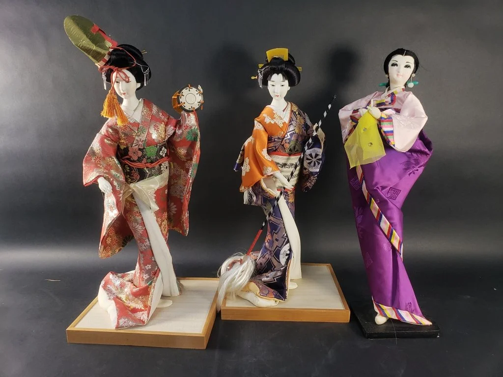 169 - Lot 349 - Vintage Japanese Geisha dolls.jpg