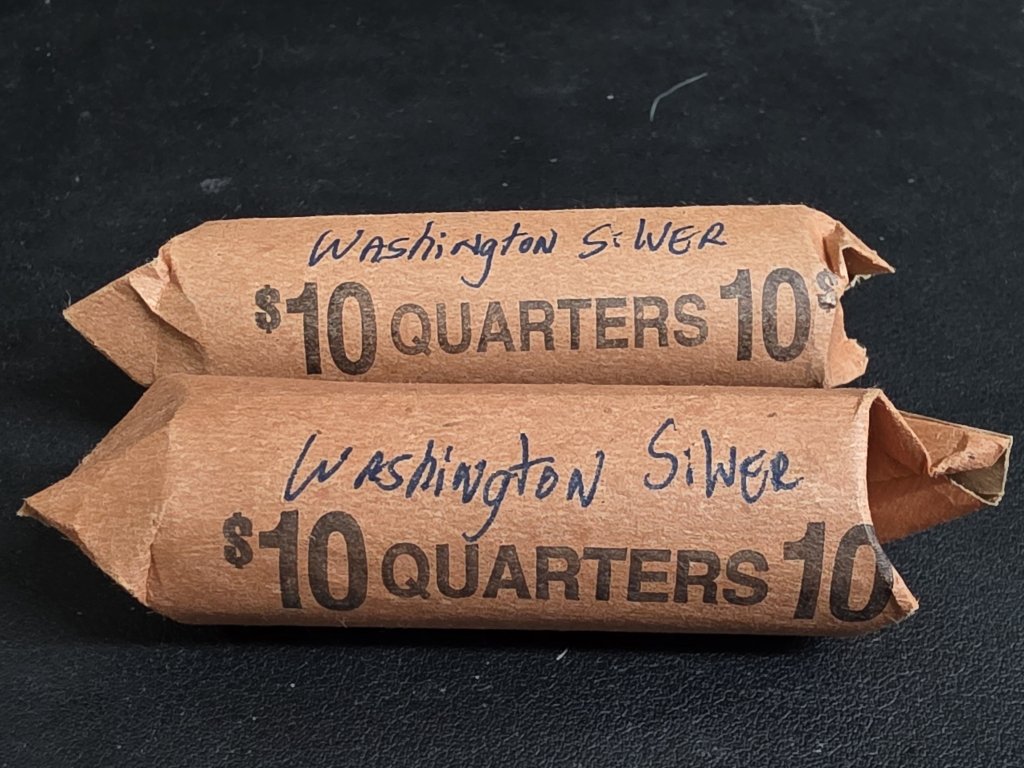 011 - Lot 36 - 80 silver Washington quarters in 2 rolls.jpg
