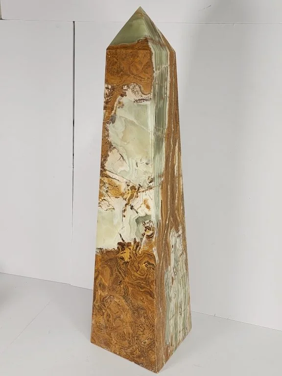 120 - Lot 422h - Monumental boho style onyx obelisk.jpg