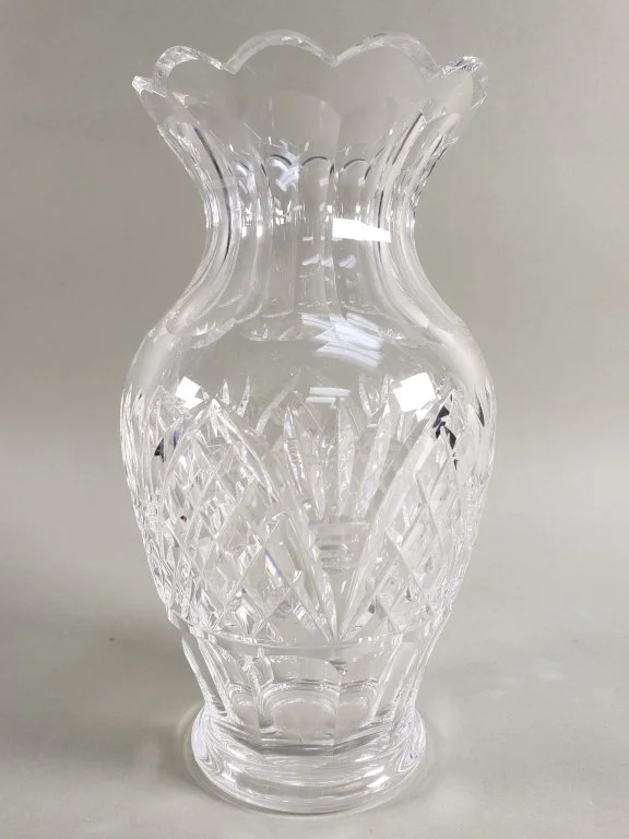 170_Lot_515_Waterford_crystal_vase.jpg