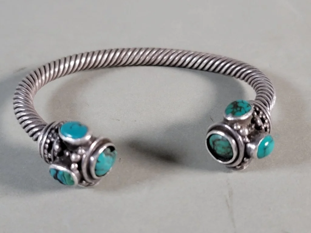 129_Lot_481_Vintage_sterling_silver_and_turquoise_bracelet.jpg
