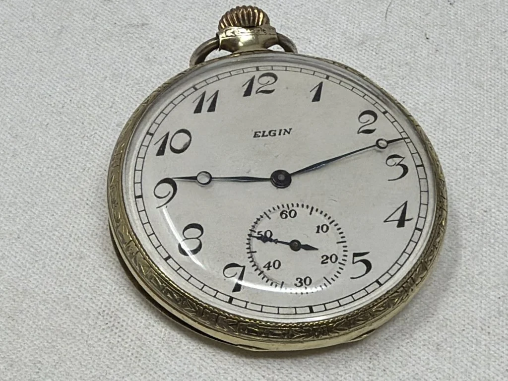 170 - Lot 99 - Vintage Elgin pocket watch.jpg