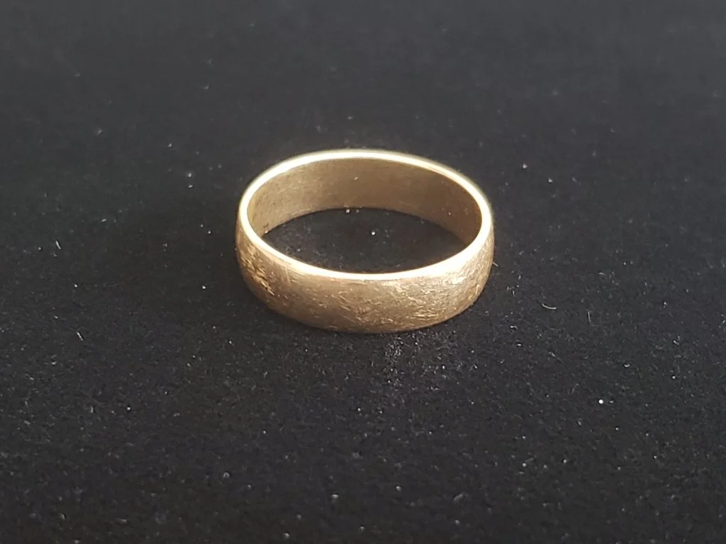 025 - Lot 280 - 14k gold band.jpg