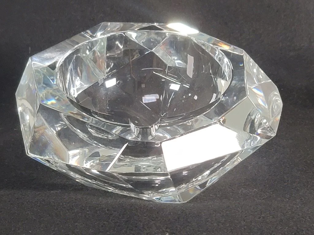 144 - Lot 257 - Baccarat crystal ashtray.jpg