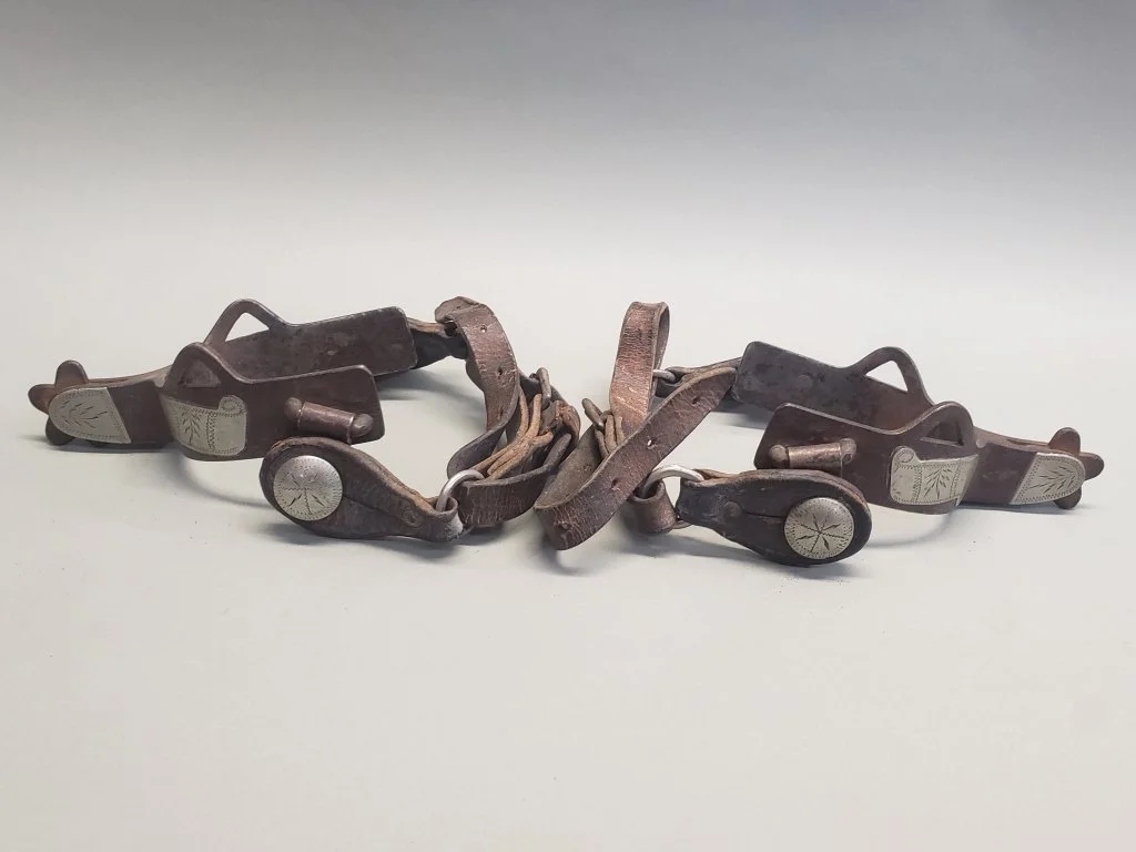 140_Lot_640_Antique_steel_and_leather_spurs.jpg
