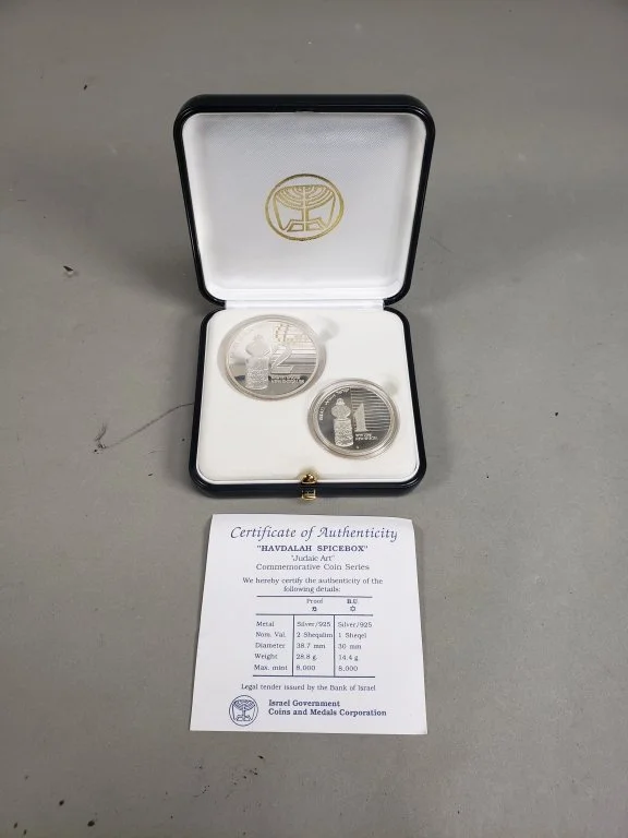 124 - Lot 664 - 2 sterling silver commemorative set from the.jpg