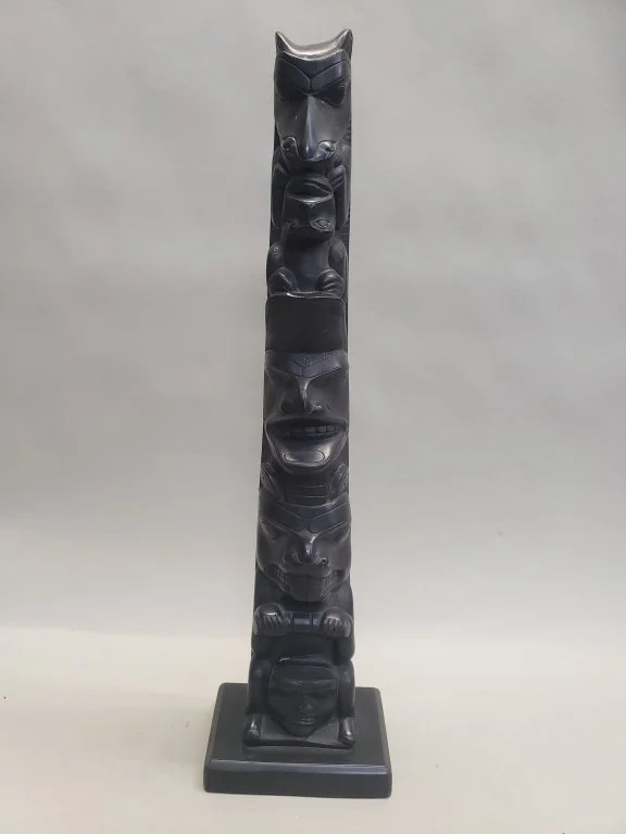 029 - Lot 471 - Carved argillite model totem pole.jpg