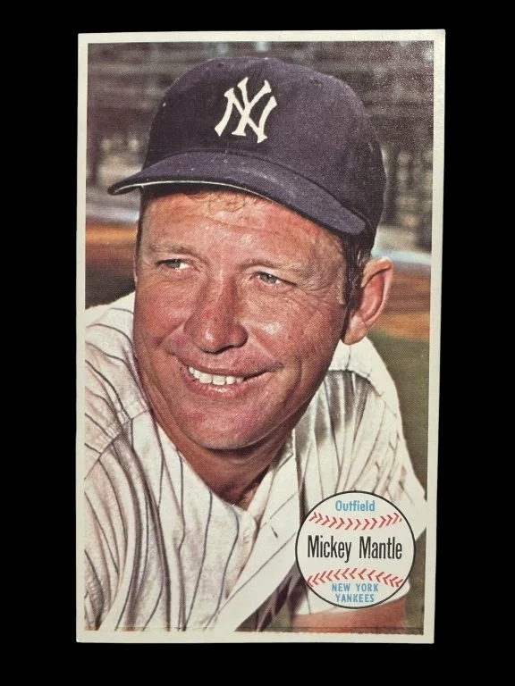 146 - Lot 375h - 1964 Topps Giants Mickey Mantle.jpg