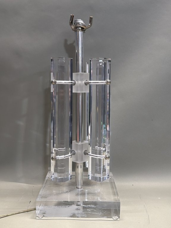 198 Mid century modern acrylic lamp.jpg