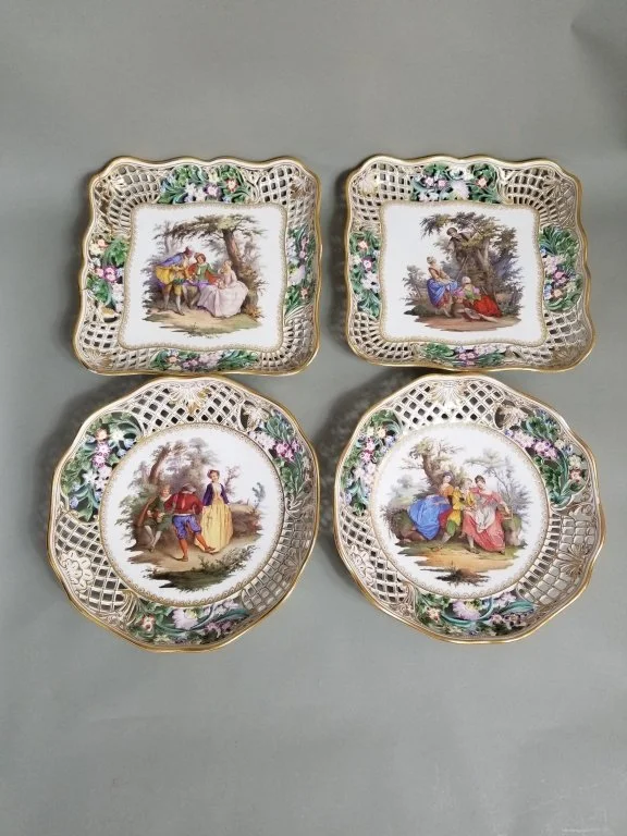 092_Rank_092_Lot_227_Antique_Meissen_porcelain_plates.jpg