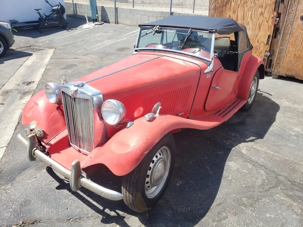 002_Lot_300c_1952_MG_TD_Roadster.jpg