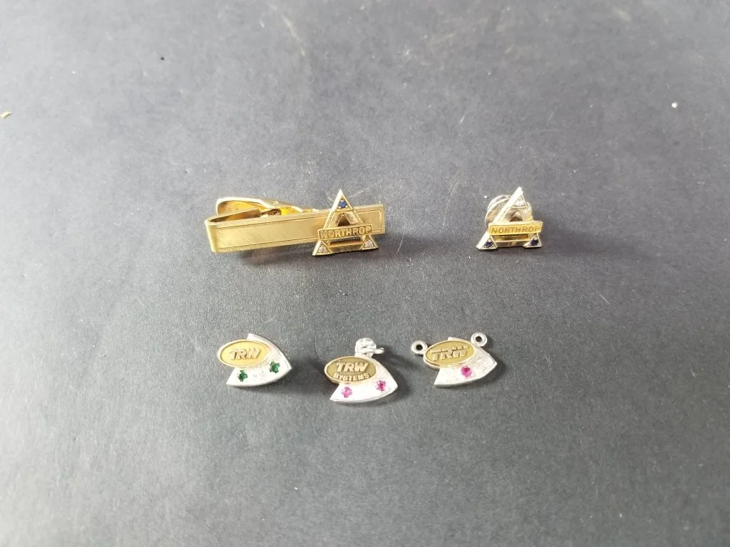 003 - Lot 187 - 10k gold TRW pin and pendants with diamond,.jpg