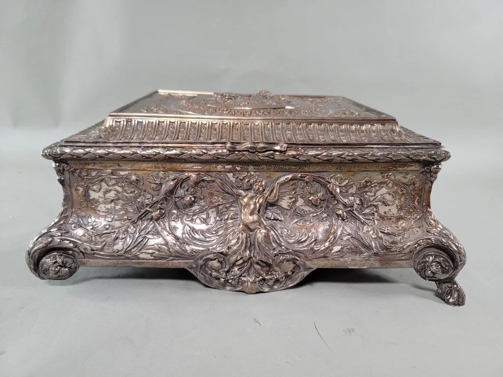 008 - Lot 203 - Antique sterling silver jewelry box.jpg