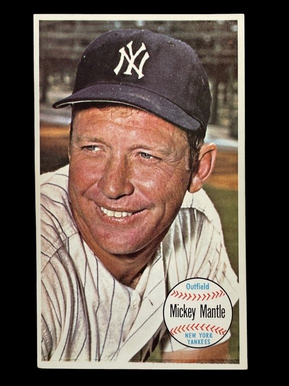 145 - Lot 368h - 1964 Topps Giants Mickey Mantle.jpg