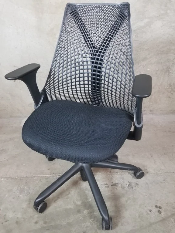 049 - Lot 259 - Herman Miller Sayl adjustable chair.jpg