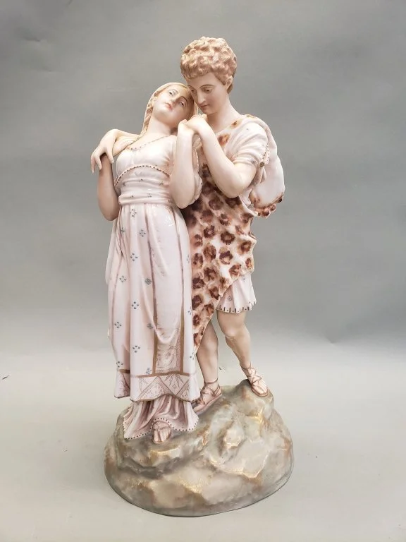 073_Lot_405_Vintage_Royal_Rudolstadt_porcelain_figurine.jpg
