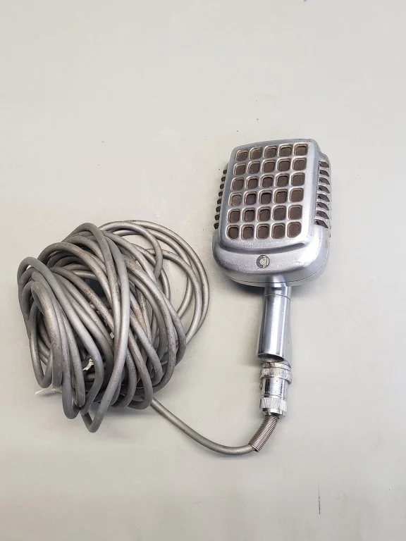 102 - Lot 299 - Vintage Shure Brothers Model 737A Monoplex crystal microphone.jpg