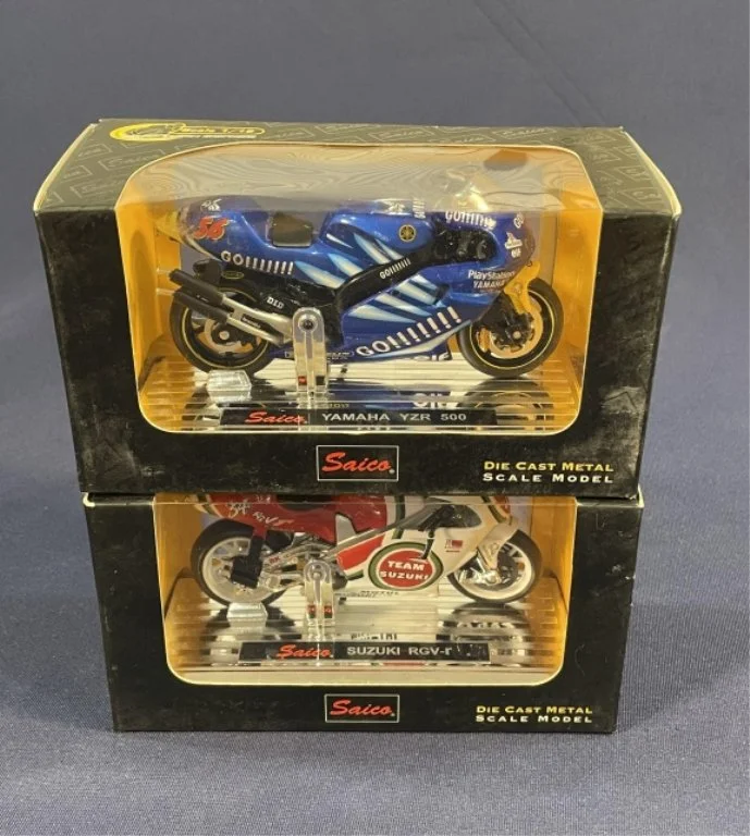 023_Lot_325h_Lot_of_Saico_diecast_metal_motorcycles.jpg