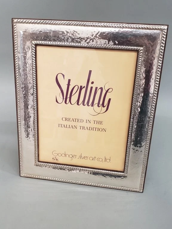 043_Lot_235_Sterling_silver_picture_frame_by_Godinger.jpg