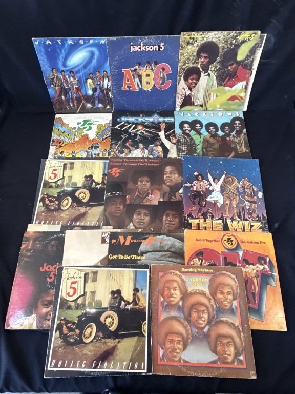 183_Lot_330h_Lot_of_17_Jackson_5_vinyl_records.jpg