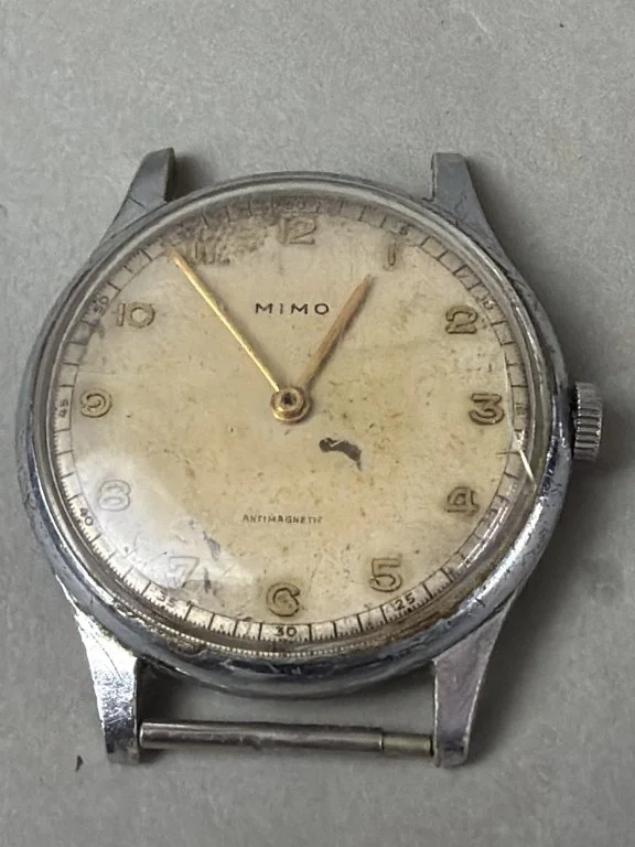 110_Lot_39_Vintage_Mimo_men_s_watch.jpg