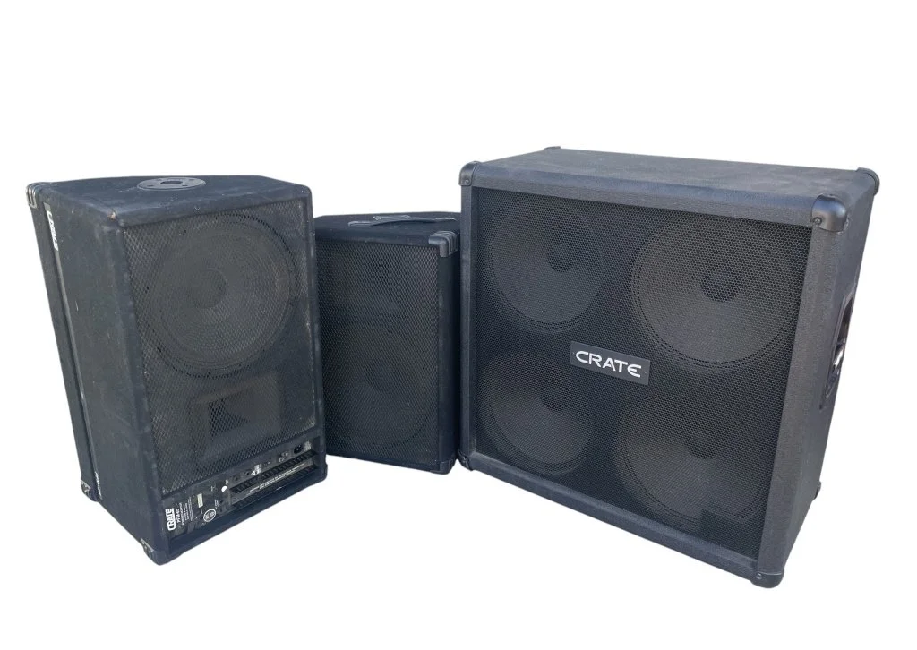195 - 329h Lot of 3 large Crate speakers.jpg