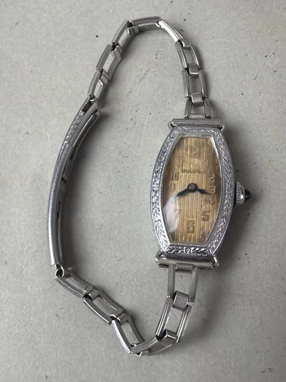 148_Lot_30_Vintage_Bulova_Art_Deco_women_s_watch.jpg