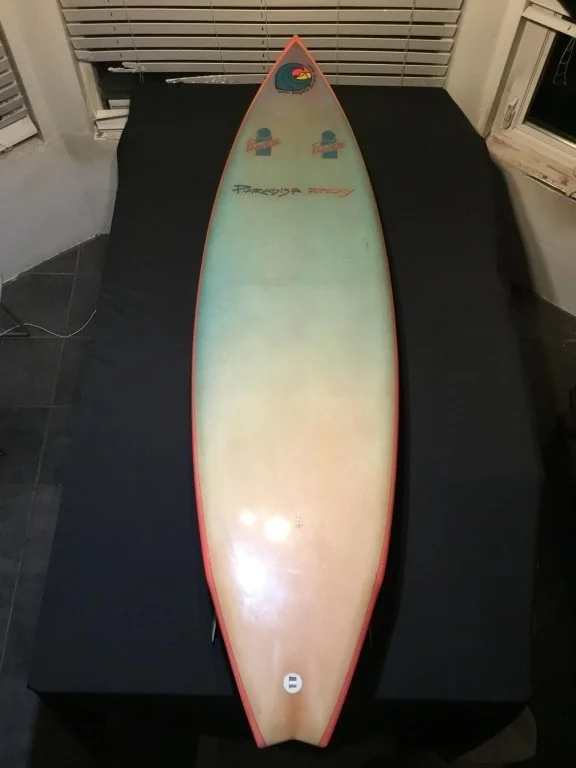 036_Lot_400h_Vintage_1980s_Angelo_Ferrara_surfboard_twin_fin.jpg