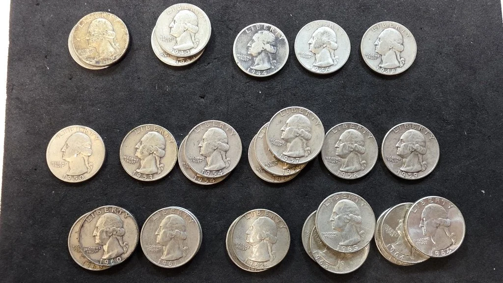 046_Lot_66u_28_Washington_silver_quarters,_1942-1964.jpg