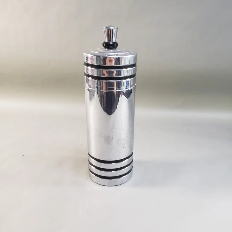 070_Lot_429_Chase_Gaiety_Art_Deco_chrome_cocktail_shaker.jpg
